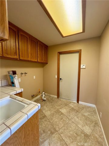 12930 Golf Course Drive, Victorville, CA 92395