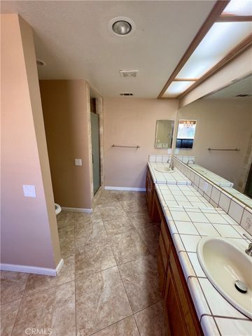 12930 Golf Course Drive, Victorville, CA 92395