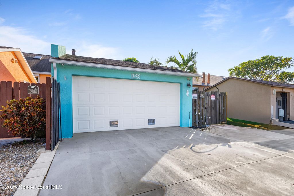123 Adams Avenue, Cape Canaveral, FL 32920