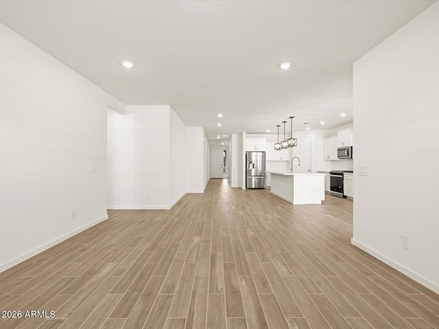 2569 E VINTAGE Drive, San Tan Valley, AZ 85143