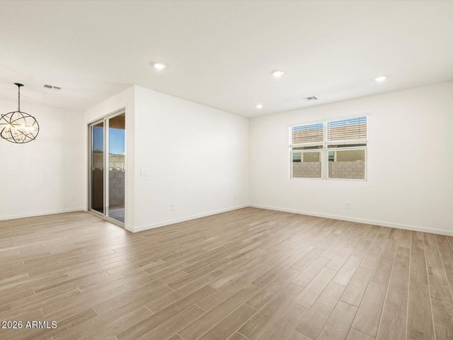 2569 E VINTAGE Drive, San Tan Valley, AZ 85143