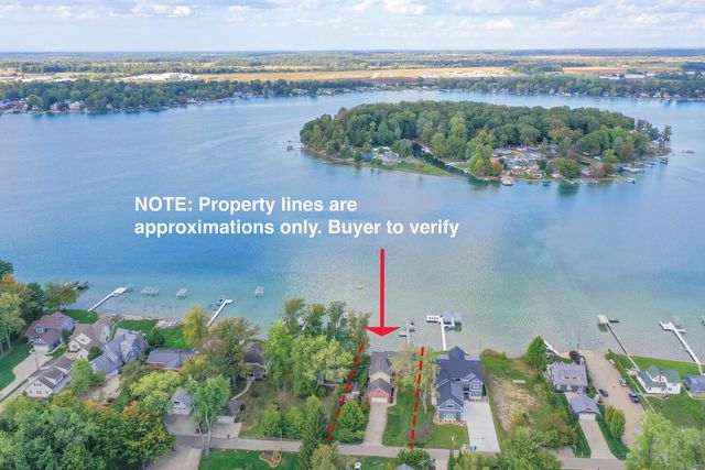 21344 Carlton Avenue, Cassopolis, MI 49031