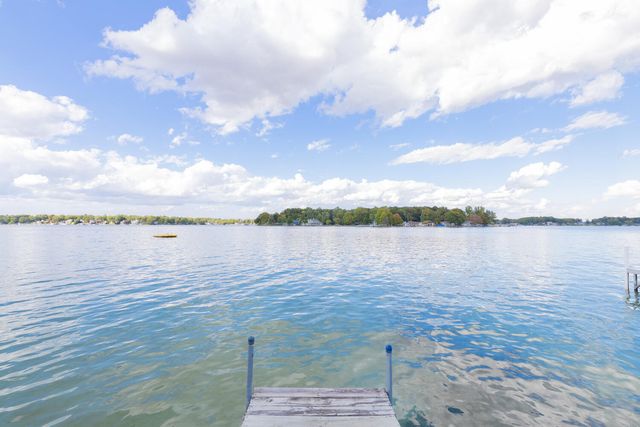 21344 Carlton Avenue, Cassopolis, MI 49031