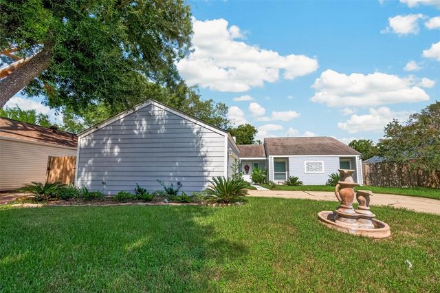 15606 Pine Mountain Drive, Houston, TX 77084