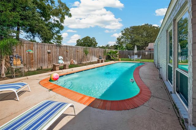 15606 Pine Mountain Drive, Houston, TX 77084
