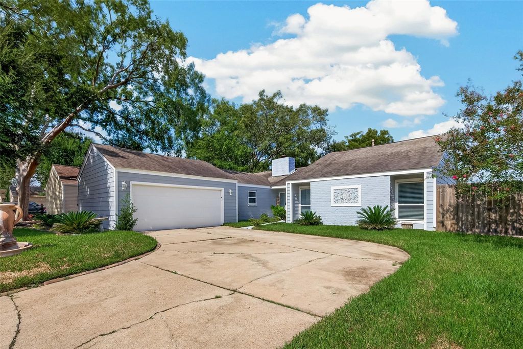 15606 Pine Mountain Drive, Houston, TX 77084
