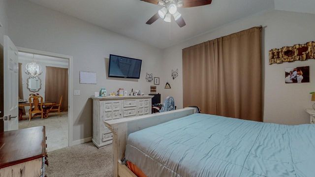7475 Wooded Creek Drive, Beaumont, TX 77708