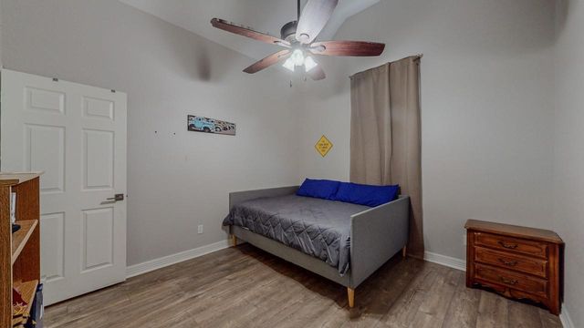 7475 Wooded Creek Drive, Beaumont, TX 77708