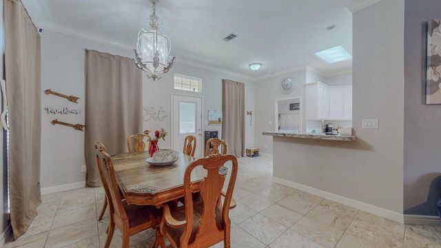 7475 Wooded Creek Drive, Beaumont, TX 77708