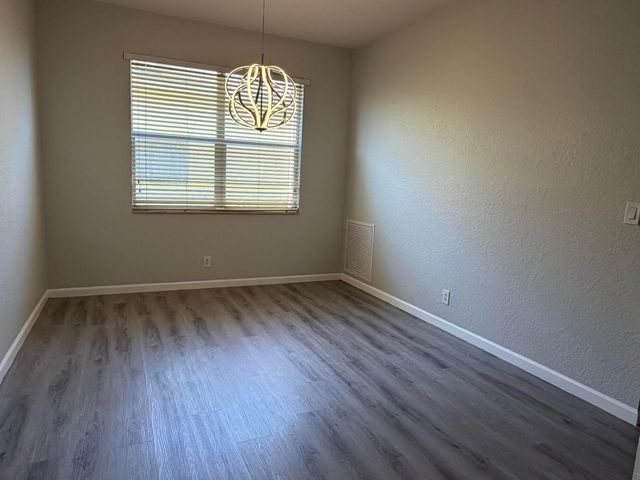 333 Berenger Walk, Royal Palm Beach, FL 33414