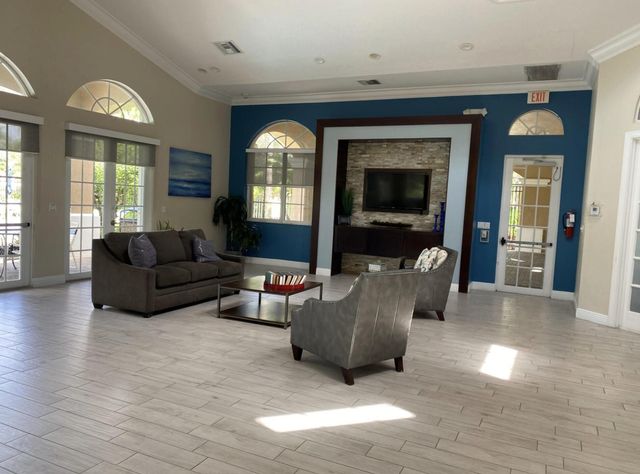 333 Berenger Walk, Royal Palm Beach, FL 33414