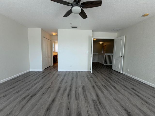 333 Berenger Walk, Royal Palm Beach, FL 33414