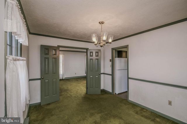 107 RICHMOND RD, Front Royal, VA 22630