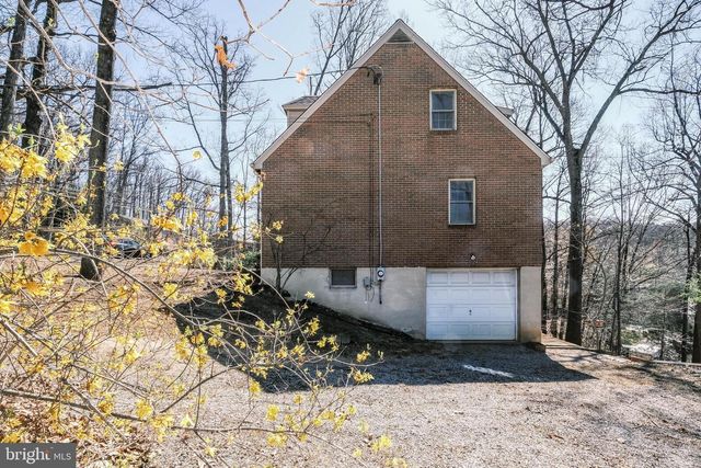 107 RICHMOND RD, Front Royal, VA 22630