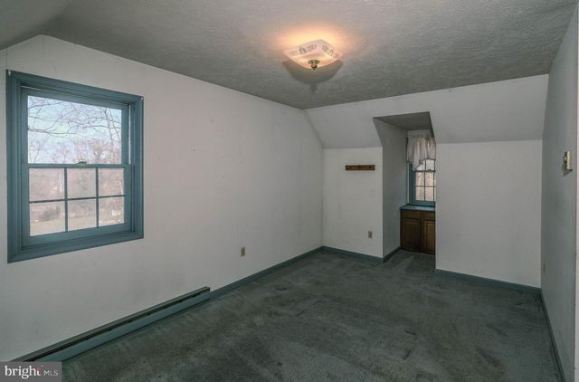 107 RICHMOND RD, Front Royal, VA 22630