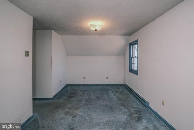 107 RICHMOND RD, Front Royal, VA 22630