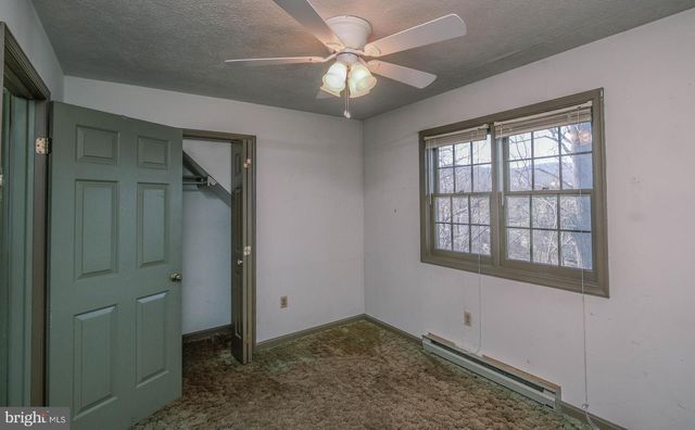 107 RICHMOND RD, Front Royal, VA 22630