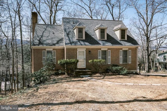 107 RICHMOND RD, Front Royal, VA 22630