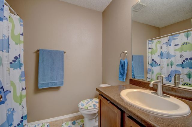 6928 N Tijeras Creek Road NW, Albuquerque, NM 87114