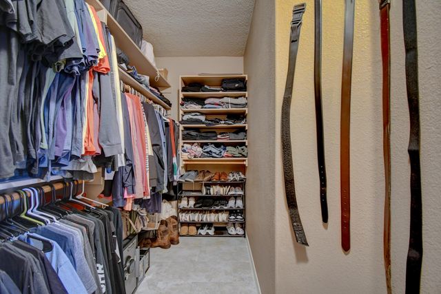 6928 N Tijeras Creek Road NW, Albuquerque, NM 87114