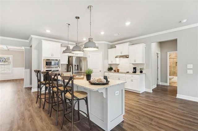 8711 Hardwood Trl, Lula, GA 30554