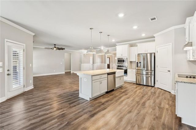 8711 Hardwood Trl, Lula, GA 30554