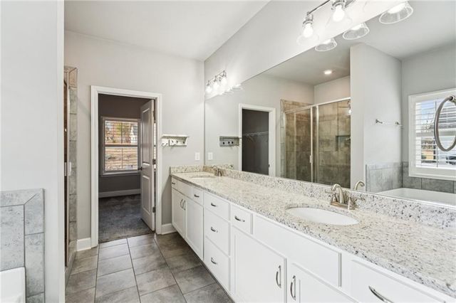 8711 Hardwood Trl, Lula, GA 30554