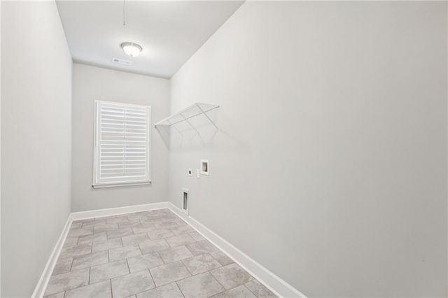 8711 Hardwood Trl, Lula, GA 30554