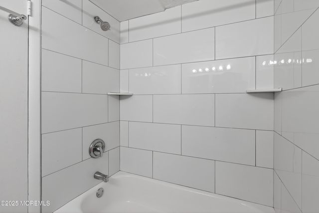 2137 8th Avenue 7E, Sea Girt, NJ 08750