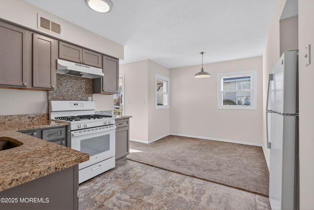 2137 8th Avenue 7E, Sea Girt, NJ 08750