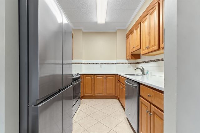 180 Green St 101, Melrose, MA 02176