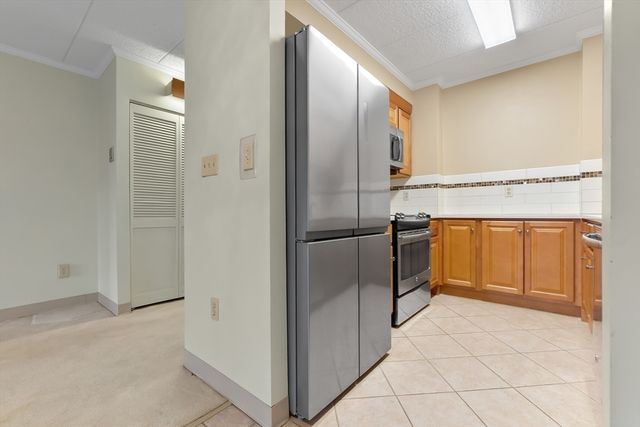 180 Green St 101, Melrose, MA 02176