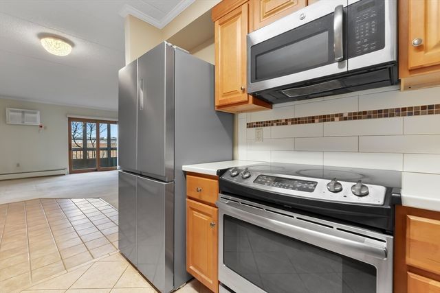 180 Green St 101, Melrose, MA 02176