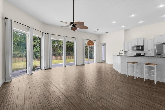 8307 PLANTERS KNOLL TER, Bradenton, FL 34201
