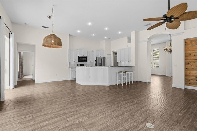 8307 PLANTERS KNOLL TER, Bradenton, FL 34201