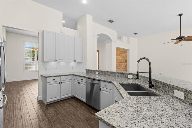 8307 PLANTERS KNOLL TER, Bradenton, FL 34201