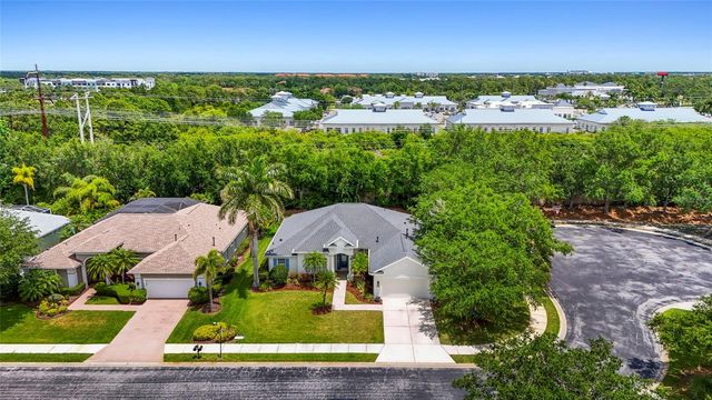 8307 PLANTERS KNOLL TER, Bradenton, FL 34201