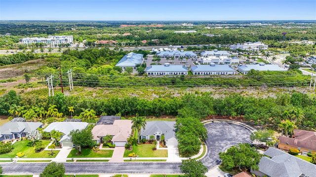 8307 PLANTERS KNOLL TER, Bradenton, FL 34201