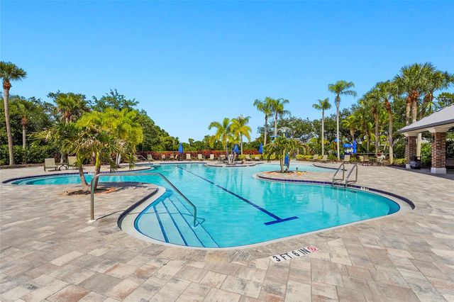 8307 PLANTERS KNOLL TER, Bradenton, FL 34201