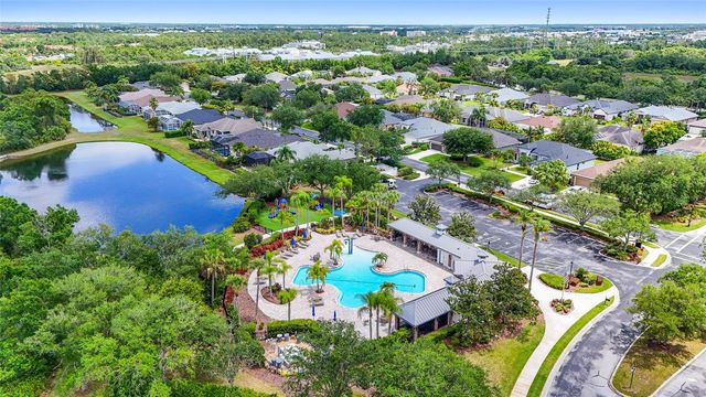 8307 PLANTERS KNOLL TER, Bradenton, FL 34201