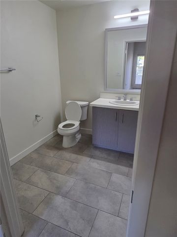 436 S Virgil 405, Los Angeles, CA 90020