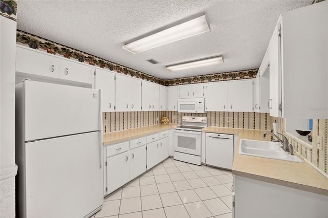 8526 SW 91ST STREET D, Ocala, FL 34481