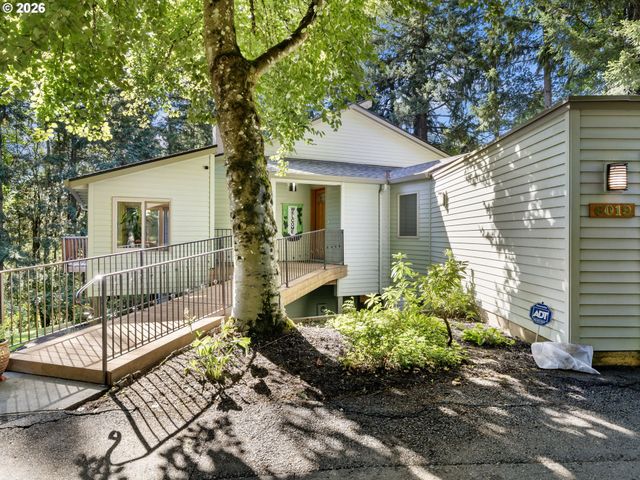 6019 Sw WOODS Ct, Portland, OR 97221