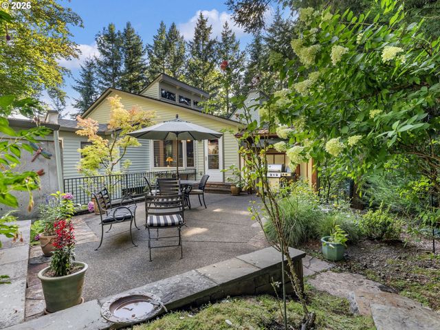 6019 Sw WOODS Ct, Portland, OR 97221