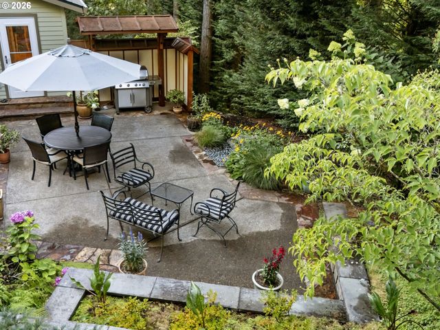 6019 Sw WOODS Ct, Portland, OR 97221