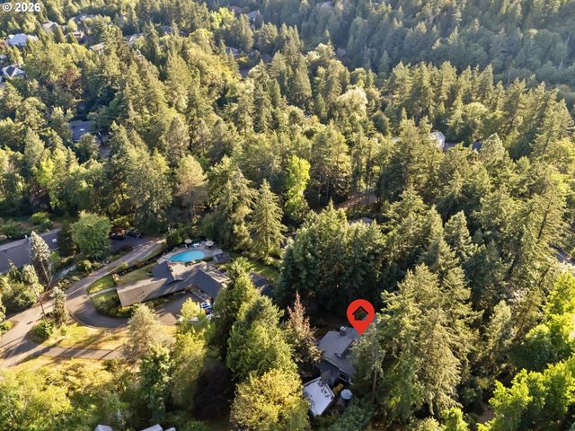 6019 Sw WOODS Ct, Portland, OR 97221
