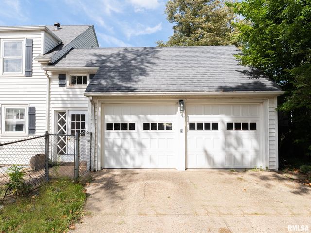 136 E OAK PARK Drive, Peoria, IL 61614