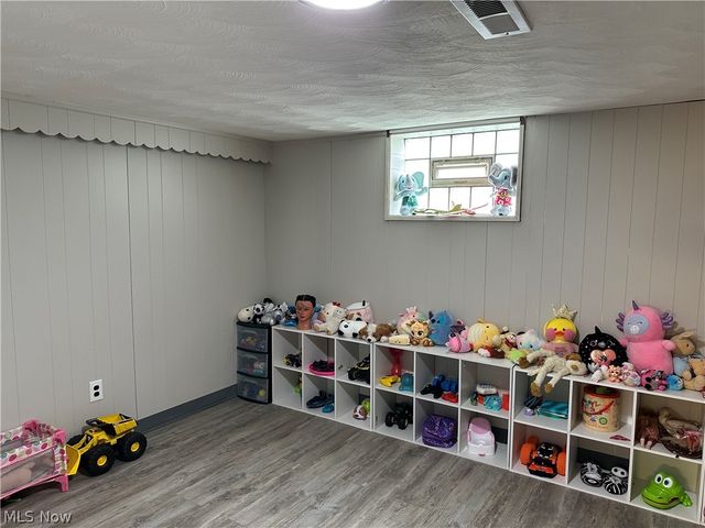 6506 Fairweather Drive, Cleveland, OH 44130