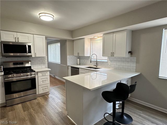 6506 Fairweather Drive, Cleveland, OH 44130