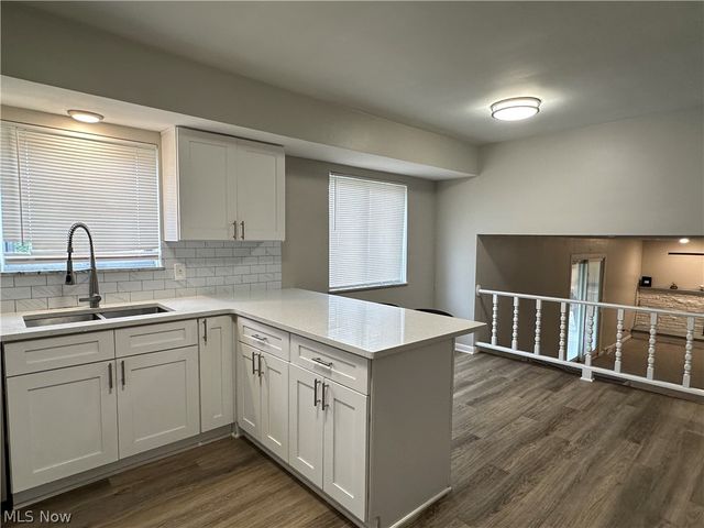 6506 Fairweather Drive, Cleveland, OH 44130